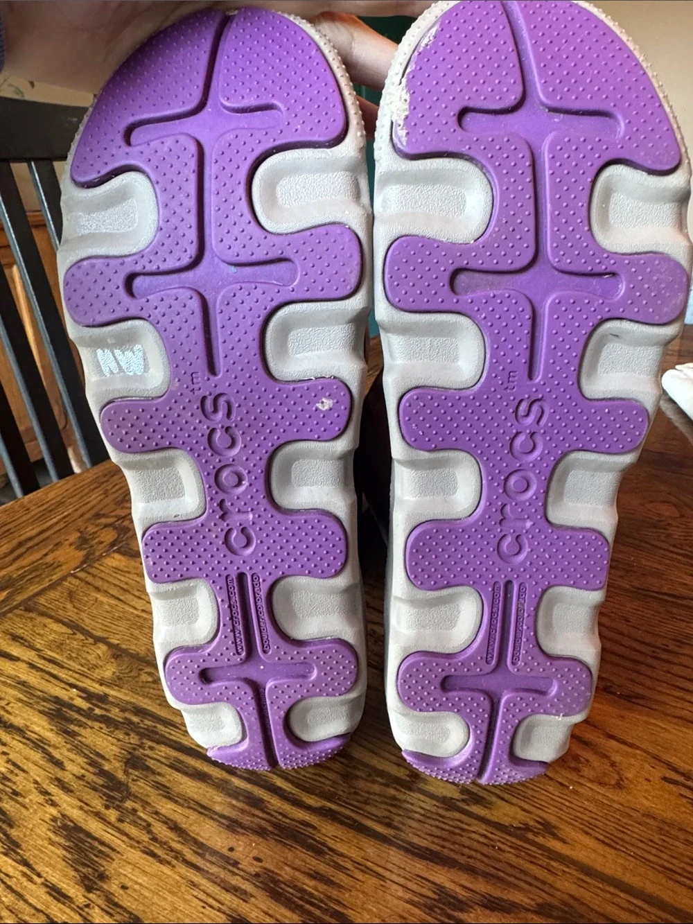 CROCS Duet Busy Day Fleece Lined Mid Calf Boots with Purple Lining Size 8